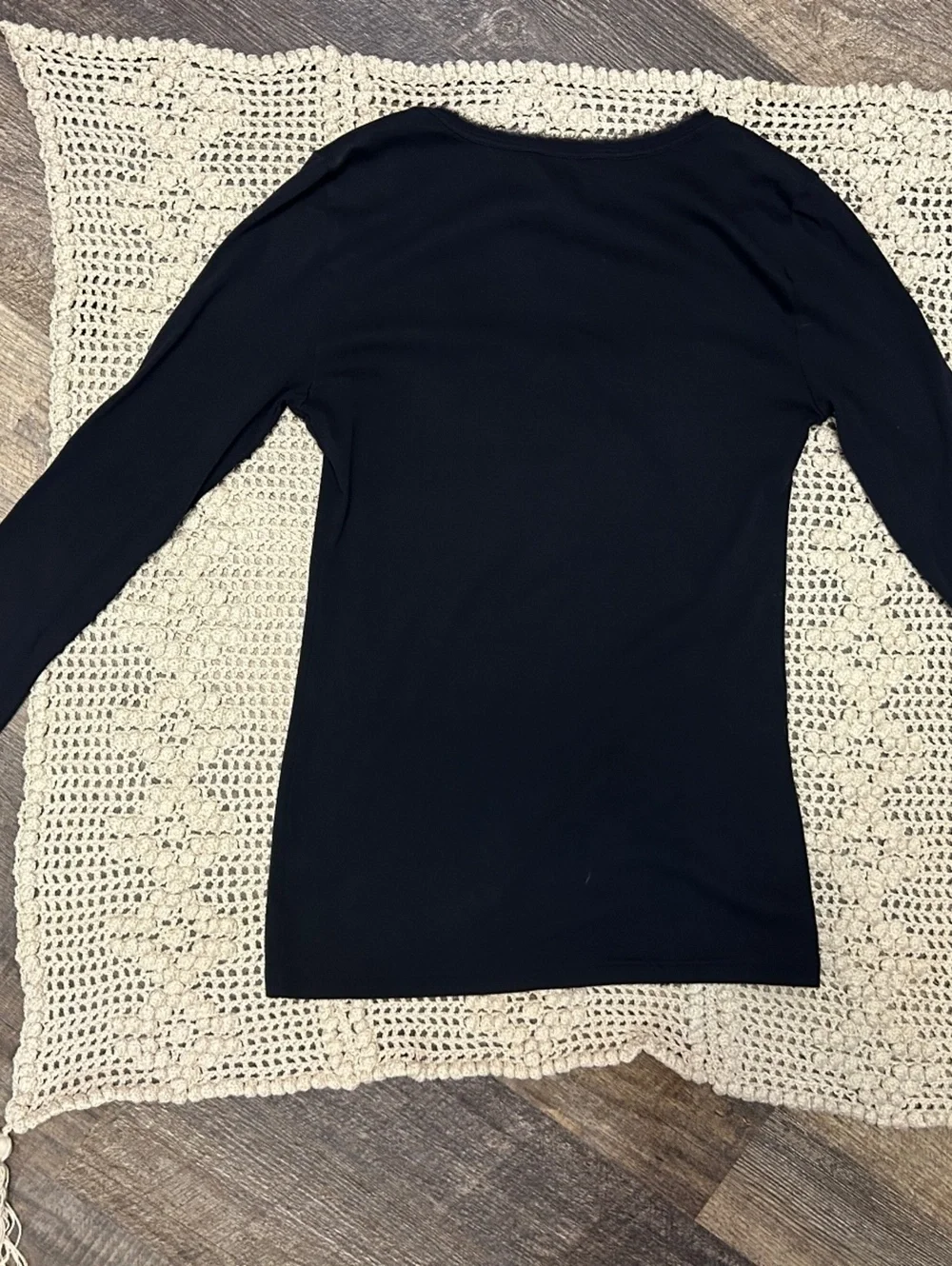 Banana Republic 2 Top Bundle M Black White Ruffle Henley Y2K Layering Long Sleev